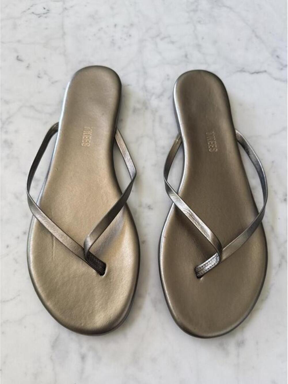 TKEES Metallic Bronze Leather Flip Flop Sandals Women’s Size 11 (EU 42)